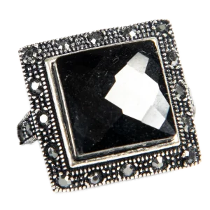 Anillo para hombre cuadrado negro