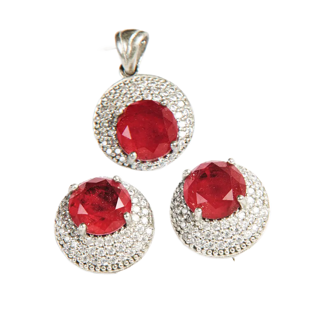 Juego de aretes piedra roja